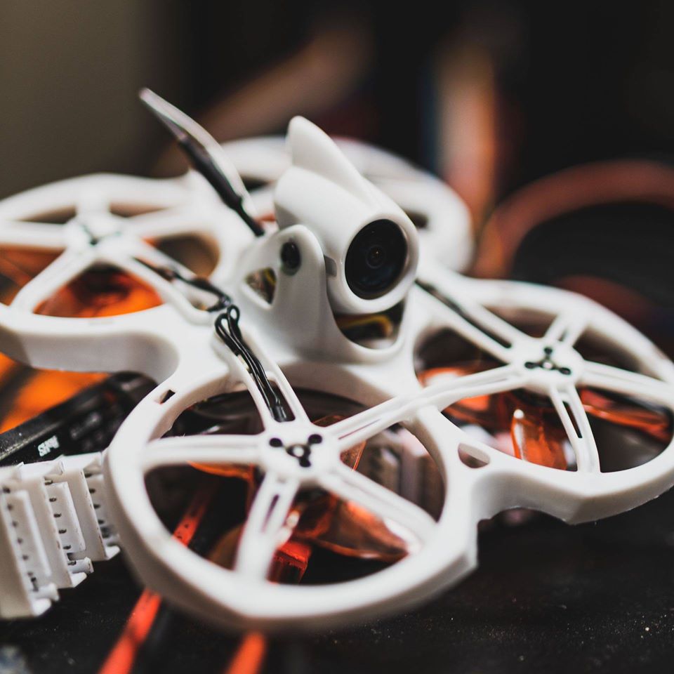 Emax Tinyhawk II 2 RTF FPV Rac - đánh giá và giá Drone Kit Racing